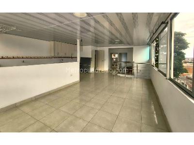 Casa de 5 alcobas en venta en Los Libertadores, Cali, 250 m² · foto 9 de 20