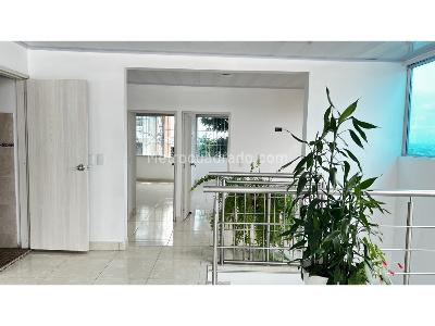 Casa de 5 alcobas en venta en Los Libertadores, Cali, 250 m² · foto 13 de 20