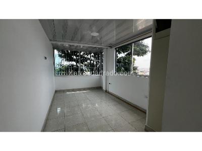 Casa de 5 alcobas en venta en Los Libertadores, Cali, 250 m² · foto 16 de 20