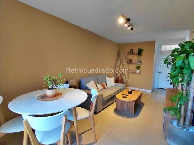 Apartamento de 3 alcobas en venta en La Base, Cali, 57 m² · foto 2 de 20