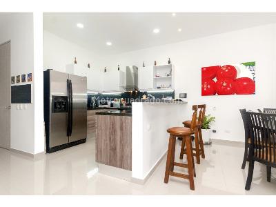 Casa de 3 alcobas en venta en Santa Monica, Cali, 225 m² · foto 5 de 20