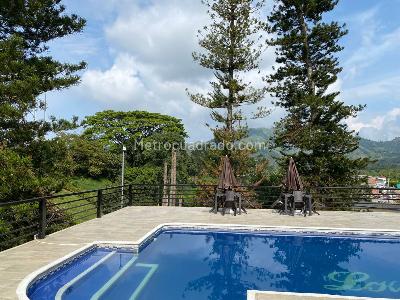 Casa de 5 alcobas en venta en Cerritos Cafelia, Pereira · foto 12 de 19