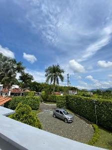 Casa de 5 alcobas en venta en Cerritos Cafelia, Pereira, 500 m² · foto 5 de 18