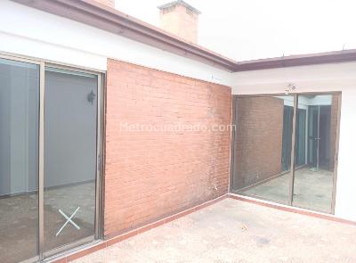 Apartamento de 3 alcobas en venta en San Patricio, Bogotá, 246 m² · foto 19 de 20