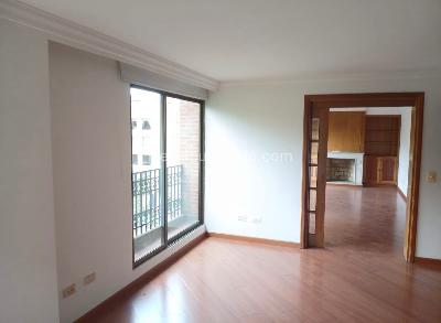 Apartamento de 3 alcobas en venta en San Patricio, Bogotá, 246 m² · foto 3 de 20