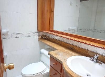 Apartamento de 3 alcobas en venta en San Patricio, Bogotá, 246 m² · foto 9 de 20