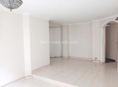 Apartamento de 3 alcobas en venta en Mirandela, Bogotá, 80 m² · foto 5 de 13