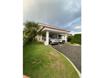 Casa de 4 alcobas en venta en Ciudad Jardin, Cali, 786 m² · foto 2 de 20