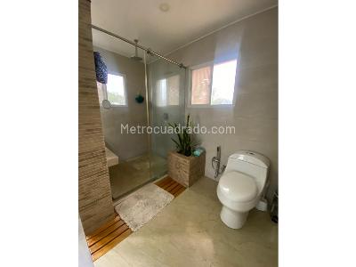 Casa de 4 alcobas en venta en Ciudad Jardin, Cali, 786 m² · foto 19 de 20