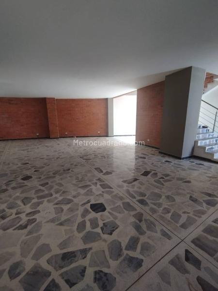 Edificio de Apartamentos en Arriendo, Alameda, Cali - Więcej