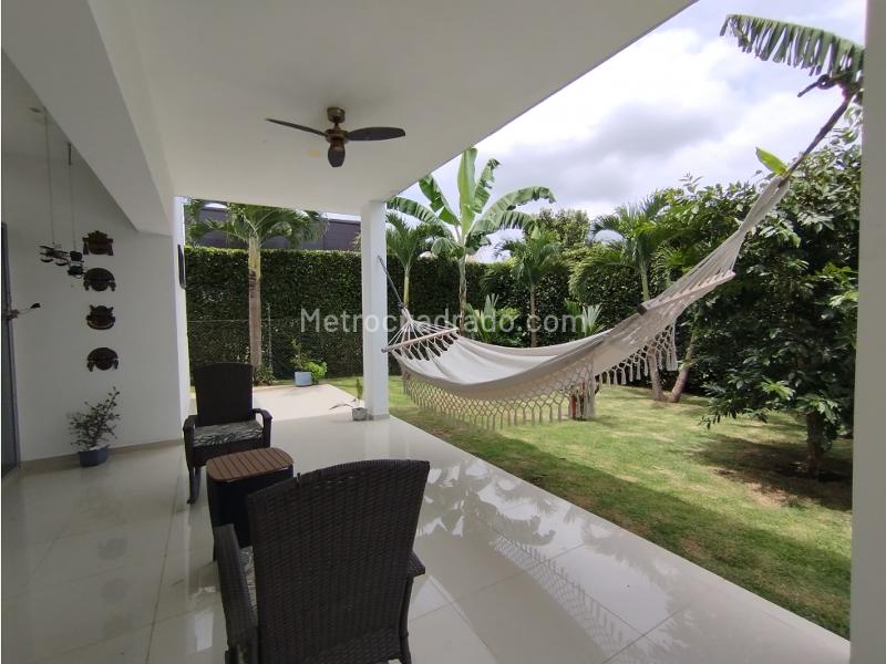 Casa – Jamundí, Condominio Campestre Las Mercedes, Sur - Más