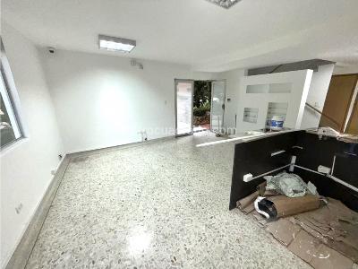 Casa de 5 alcobas en venta en Santa Monica, Cali, 251 m² · foto 4 de 19