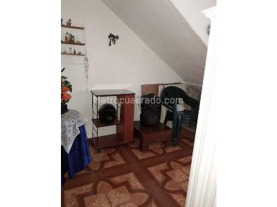 Casa de 5 alcobas en venta en El Poblado Ii, Cali, 250 m² · foto 3 de 18
