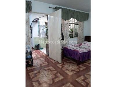 Casa de 5 alcobas en venta en El Poblado Ii, Cali, 250 m² · foto 13 de 18