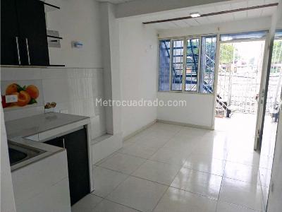 Casa de 5 alcobas en venta en El Poblado Ii, Cali, 180 m² · foto 3 de 20