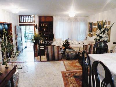 Casa de 3 alcobas en venta en Santa Teresita, Cali, 143 m² · foto 2 de 9