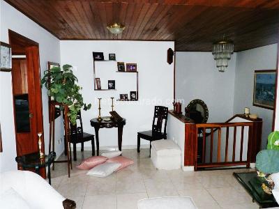 Casa de 3 alcobas en venta en Santa Teresita, Cali, 143 m² · foto 6 de 9
