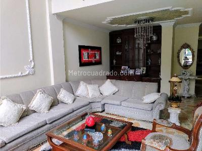 Casa de 5 alcobas en venta en El Ingenio, Cali, 700 m² · foto 2 de 20