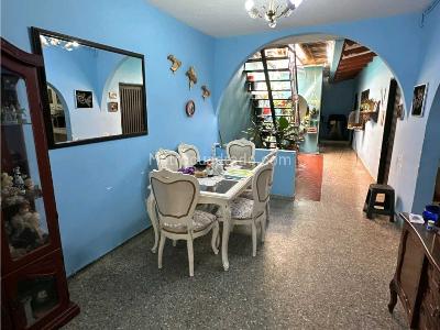 Casa de 5 alcobas en venta en La Floresta, Cali, 250 m² · foto 4 de 19