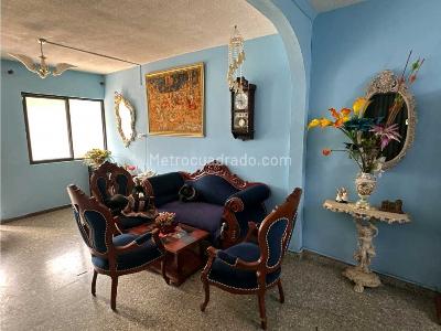 Casa de 5 alcobas en venta en La Floresta, Cali, 250 m² · foto 5 de 19
