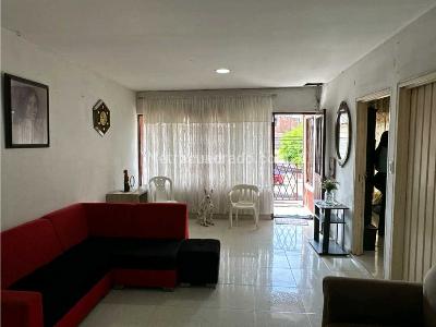 Casa de 5 alcobas en venta en La Floresta, Cali, 250 m² · foto 14 de 19