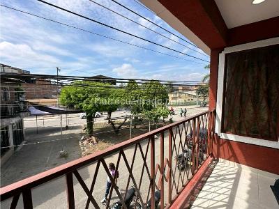 Casa de 5 alcobas en venta en La Floresta, Cali, 250 m² · foto 16 de 19