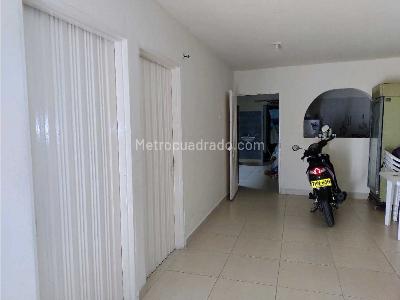 Casa de 5 alcobas en venta en 7 De Agosto, Cali, 90 m² · foto 2 de 20