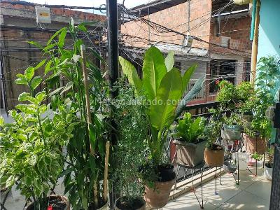 Casa de 5 alcobas en venta en 7 De Agosto, Cali, 90 m² · foto 7 de 20