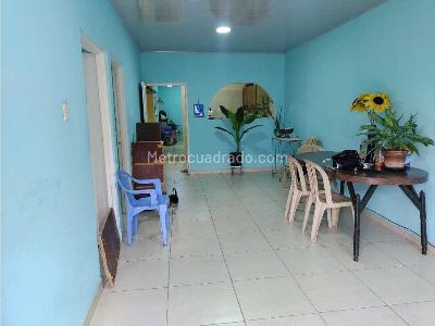Casa de 5 alcobas en venta en 7 De Agosto, Cali, 90 m² · foto 8 de 20