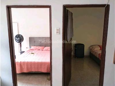Casa de 5 alcobas en venta en Los Lagos, Cali, 250 m² · foto 5 de 9