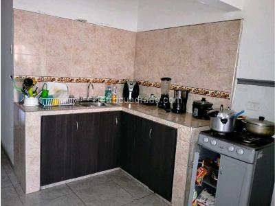 Casa de 5 alcobas en venta en Los Lagos, Cali, 250 m² · foto 8 de 9