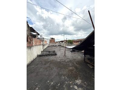 Casa de 5 alcobas en venta en Alcazares, Cali, 300 m² · foto 12 de 20