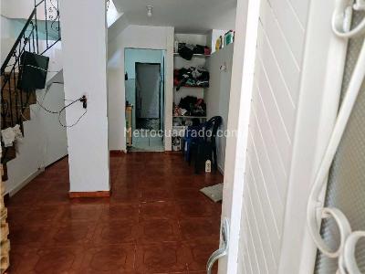 Casa de 5 alcobas en venta en Ciudad Cordoba, Cali, 200 m² · foto 2 de 14
