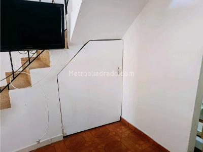 Casa de 5 alcobas en venta en Ciudad Cordoba, Cali, 200 m² · foto 3 de 14
