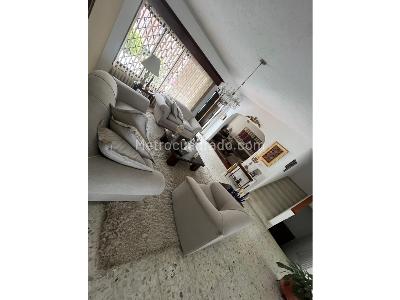 Casa de 5 alcobas en venta en Santa Rita, Cali, 212 m² · foto 7 de 20