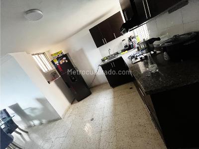 Apartamento en venta en Primero De Mayo, Cali · foto 2 de 20