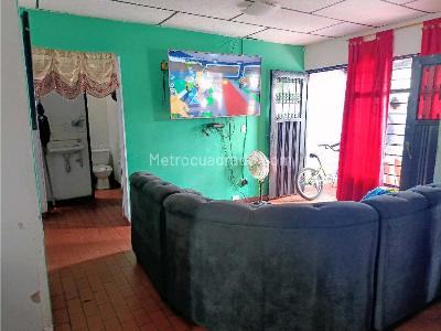 Apartamento de 3 alcobas en venta en Villa Del Lago, Cali, 60 m² · foto 4 de 9