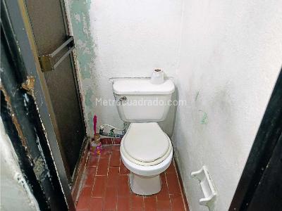 Apartamento de 3 alcobas en venta en Villa Del Lago, Cali, 60 m² · foto 6 de 9