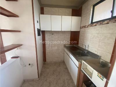 Apartaestudio en venta en San Vicente, Cali, 40 m² · foto 2 de 8
