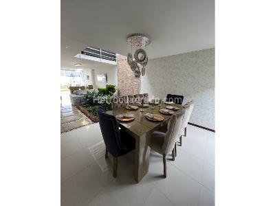 Casa de 3 alcobas en venta en Guadalupe, Cali, 142 m² · foto 2 de 20