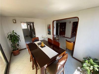 Apartamento de 3 alcobas en venta en Santa Anita, Cali, 150 m² · foto 3 de 18