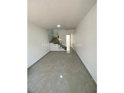 Casa de 3 alcobas en venta en Guadalupe, Cali, 73 m² · foto 2 de 19