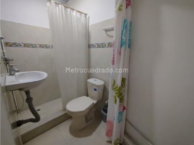 Casa de 5 alcobas en venta en La Estacion, Palmira, 600 m² · foto 12 de 20