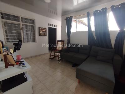 Casa de 5 alcobas en venta en La Estacion, Palmira, 600 m² · foto 18 de 20