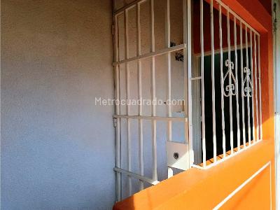 Apartamento de 3 alcobas en venta en Villa Del Lago, Cali, 59 m² · foto 3 de 17
