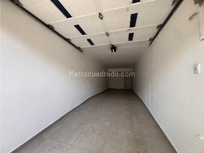 Casa de 5 alcobas en venta en Pampa Linda, Cali, 350 m² · foto 2 de 18