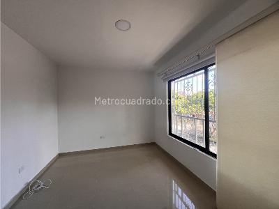 Casa de 5 alcobas en venta en Pampa Linda, Cali, 350 m² · foto 4 de 18