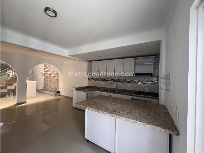 Casa de 5 alcobas en venta en Pampa Linda, Cali, 350 m² · foto 6 de 18