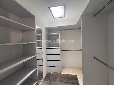 Casa de 5 alcobas en venta en Pampa Linda, Cali, 350 m² · foto 11 de 18