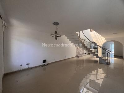 Casa de 5 alcobas en venta en Pampa Linda, Cali, 350 m² · foto 15 de 18